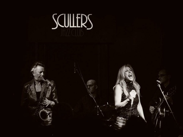 Amanda Carr Scullers cover with saxophone